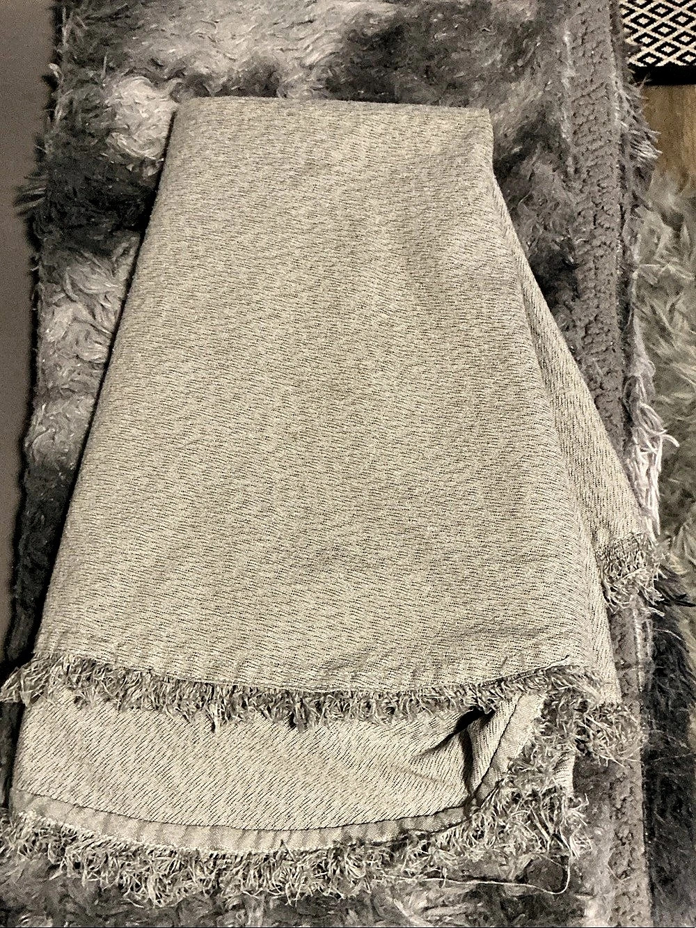 Thyme & Table Fringe circle in Gray table cloth